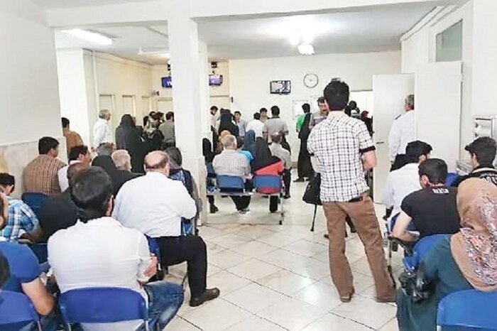 کاهش ازدحام پذیرش در کلینیک با ویتلی (Waitly)؛ ۷ راهکار طلایی برای مدیریت صف و لیست انتظار